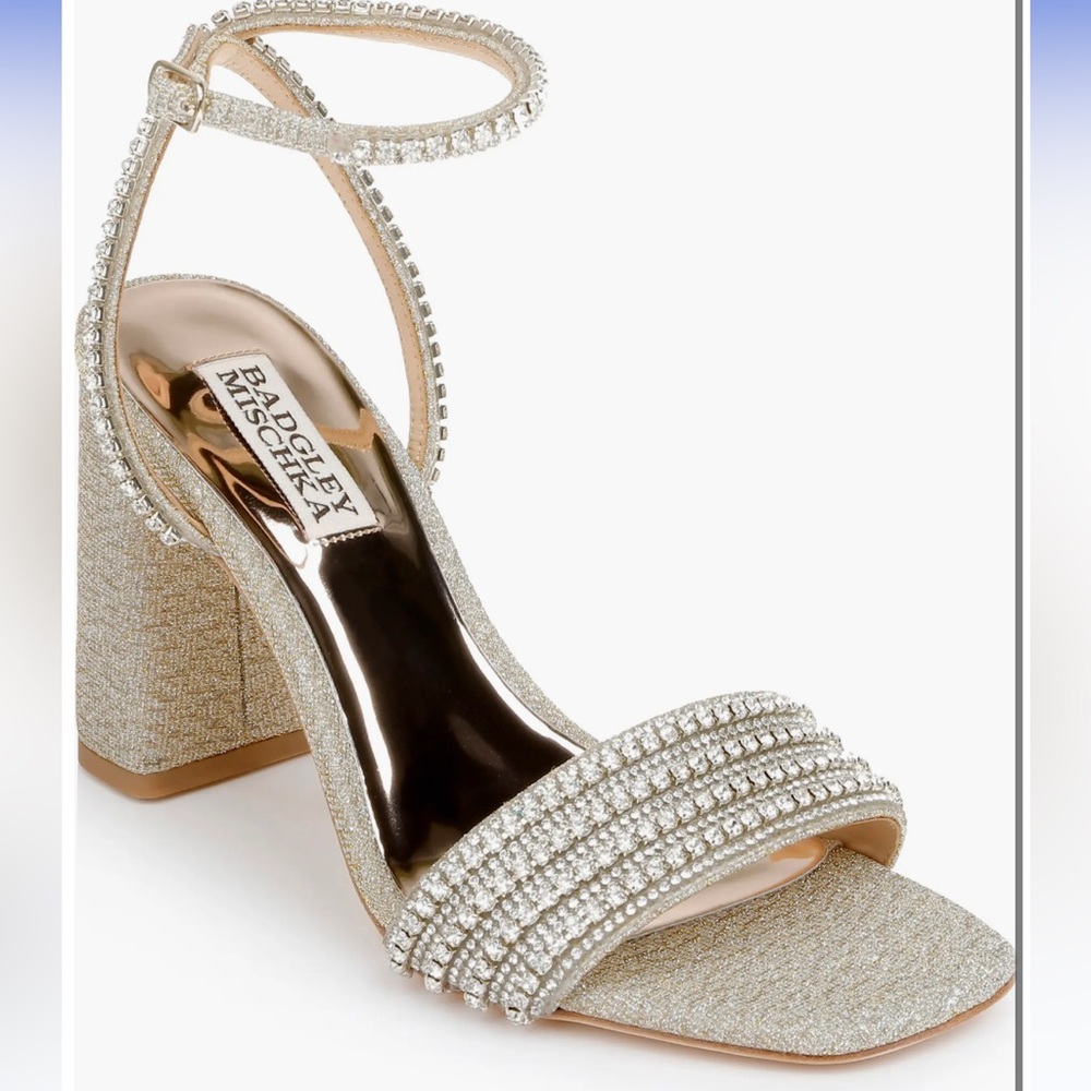 Badgley Mischka Becca Strappy Block Heels Size 7